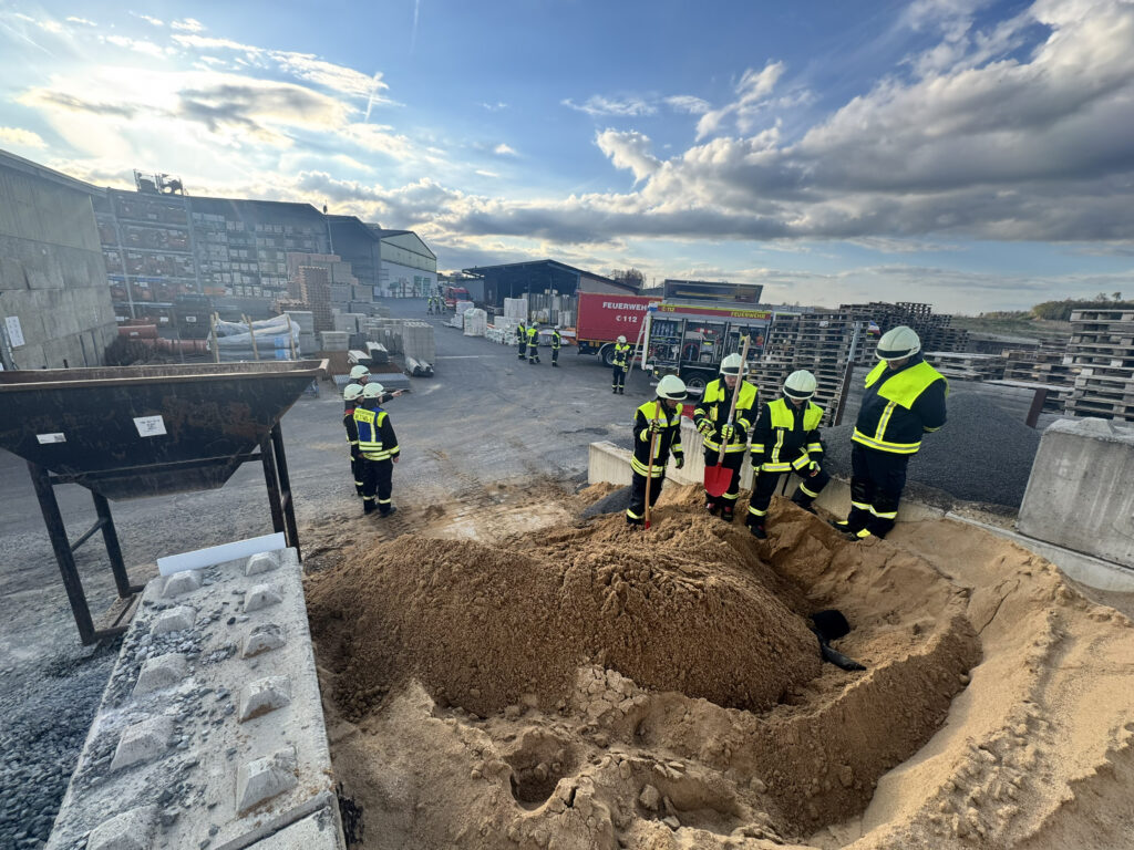 FF Mogendorf und FF Siershahn bei ihrer Gemeinschaftsübung