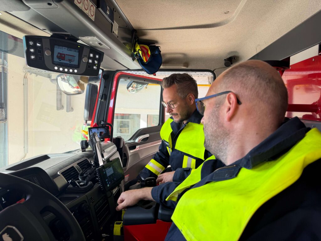 Förderverein übergibt Technik an FF Mogendorf
